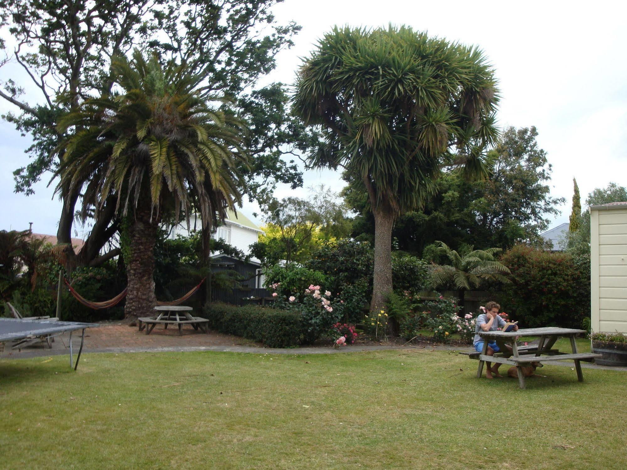 Tamara Riverside Lodge Whanganui Exterior foto