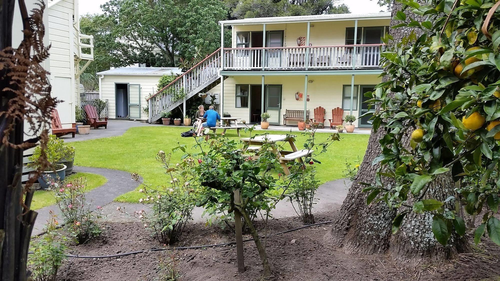 Tamara Riverside Lodge Whanganui Exterior foto